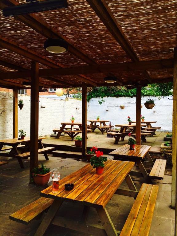 The Swan Inn Pub ไอล์เวิร์ธ ภายนอก รูปภาพ