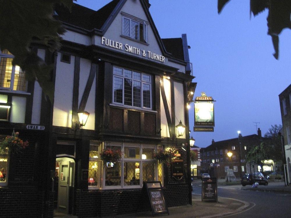 The Swan Inn Pub ไอล์เวิร์ธ ภายนอก รูปภาพ